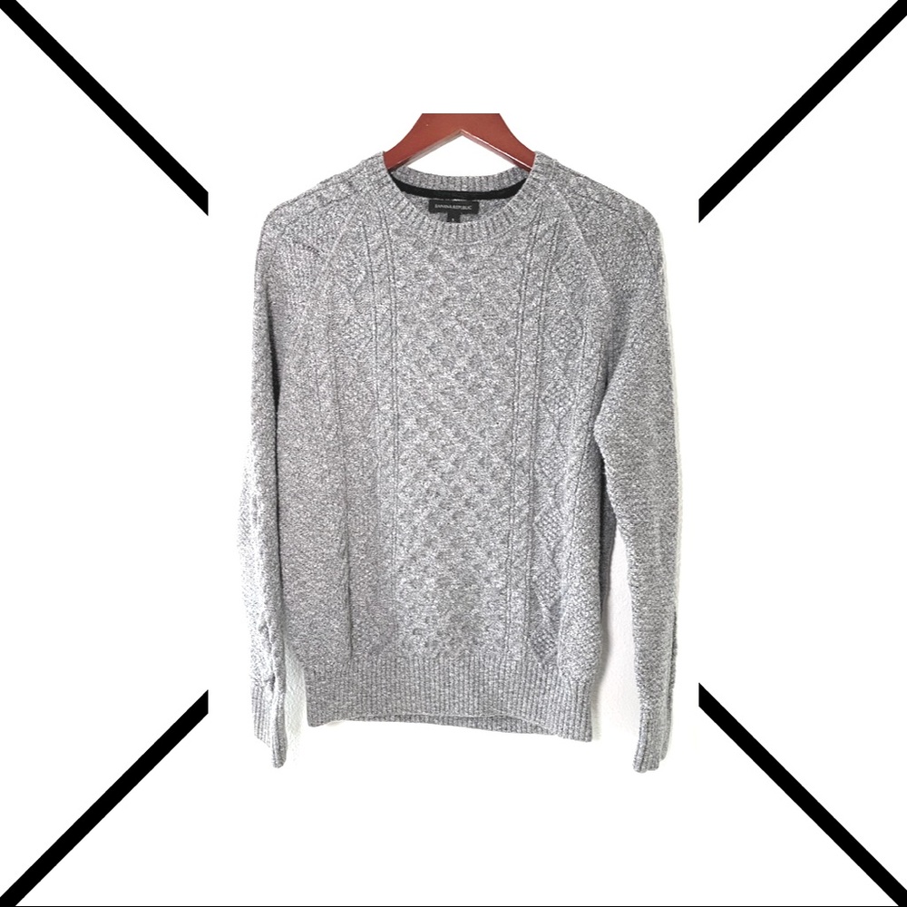 Men’s Banana republic- cable knit sweater size - S